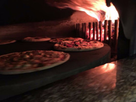 Pizzeria Per Asporto Nuvola Rossa food