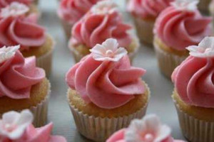 Heavenly Cupcakes food