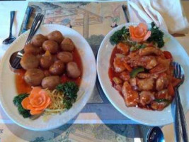 Chinees-indisch Specialiteiten Fong Shou Vught food