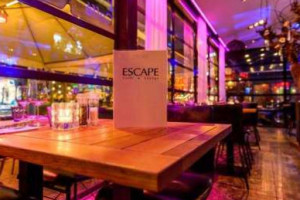 Escape Caffe Lounge inside