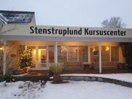 Stenstruplund Kursuscenter outside