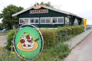 Pannenkoe outside