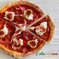 L'amalfitana Pizzeria D'asporto food