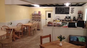 Ferriby's Coffee House inside