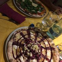 Pizzeria Osee Piatti Tipici food