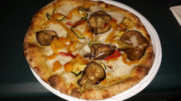 Rostipizza food