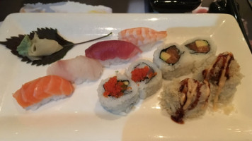 V-cafe And Sushi food