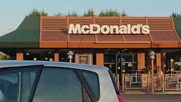 Mcdonald's outside