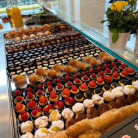 Clea Pasticceria Culinaria food