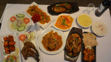 Khan's Restaurant - Epsom food