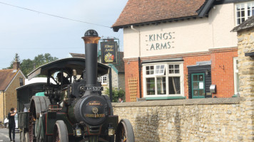The Kings Arms outside