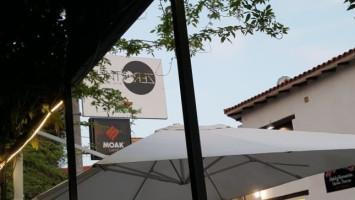 Punto Zero Cafe outside