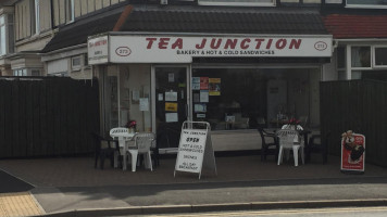 Tea Junction inside