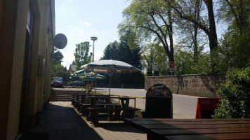 Restaurace Pizzerie Bowling outside