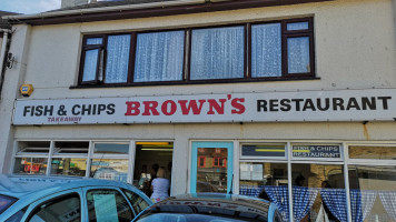 Brown's Fish Chip Shop outside