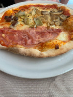 Ivano Pizza Al Volo Di Ivano Amatobene C Societa' In Accomandita Semplice food