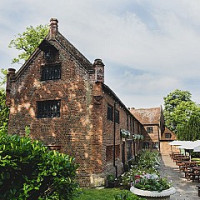 Tudor Barn 