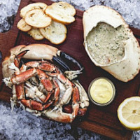 Crab Tavern food