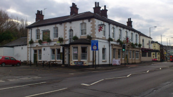 Red Lion outside