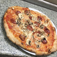 Pizzeria La'piccola Botte Di Carrieri Vincenzo food