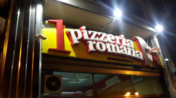 1 Pizzeria Romana food