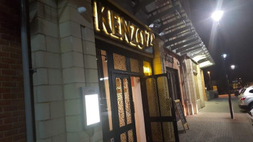 Kenzo 72 Lounge Kitchen outside