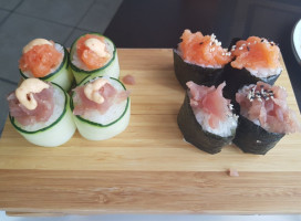Giapponese Yakko Sushi inside