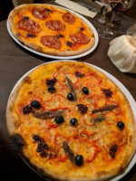 Pizzeria La Boheme food