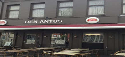 Den Antus inside