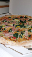 Pizza Pazza food