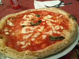 Pizzeria E Trattoria Del Leone Di Luigi Lento food