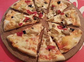Pizzeria Papillon Di Anna Lisa Papeo food