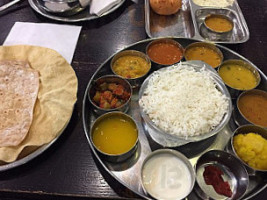 Saravanaa Bhavan food