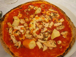 Pizzorante Pizzeria Capri food