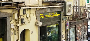 Pizzeria Giuliano outside