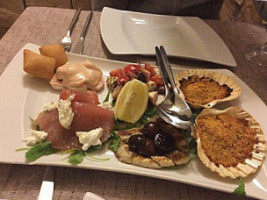 Taverna Mediterranea food