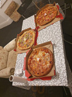 Pizza Hut Delivery Boscombe food