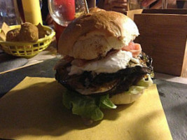 Mericano Burger food