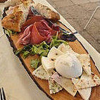 Bacio Di Puglia food