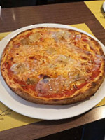Pizzeria Lussari food