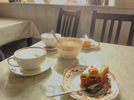 Castlebay Post Office And Macroon's Tea Room food