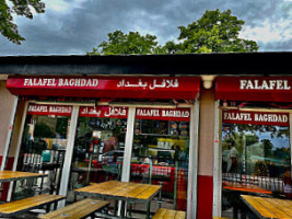 Bagdadi Falafel inside