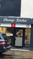 Cheung's Kitchen. Chinese Takaway outside