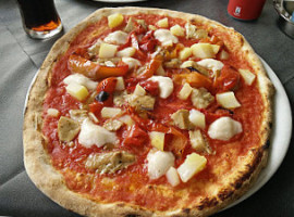 Pizzeria Gardesana food