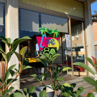 Cafe 80’s outside