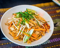 Mama Thai food
