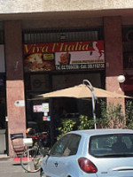 Pizzeria Viva Italia outside