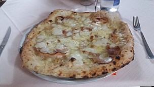 Pizzeria La Ginestra food