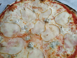 Pizzeria Le Alpi Di Pamela food