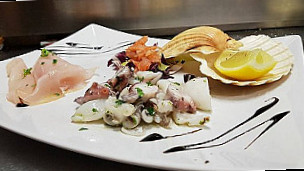 Pizzeria Il Rusticone food